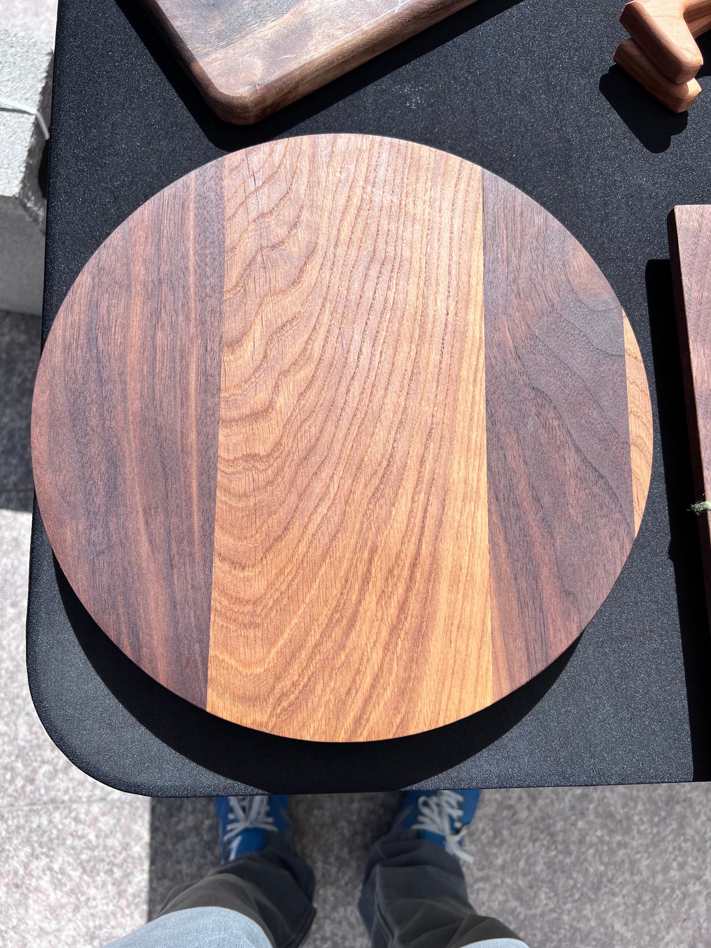 Circular chopping board